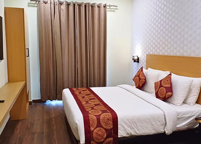 Hibiscus Select Hotel