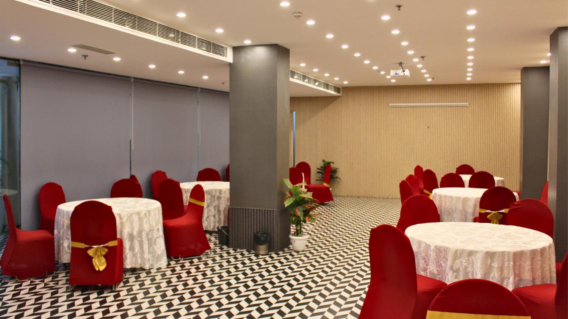 Hibiscus Select Hotel