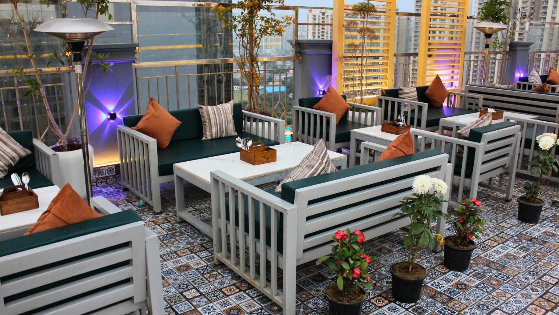 Hibiscus Select Hotel Ghaziabad